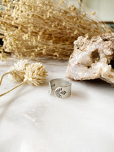 Load image into Gallery viewer, »Sun Bum« cuff ring in sterling silver or brass