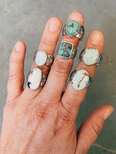 Load image into Gallery viewer, SUNBEAM ring with Hubei Turquoise
