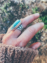 Load image into Gallery viewer, Chrysocolla ring in Sterling Silver